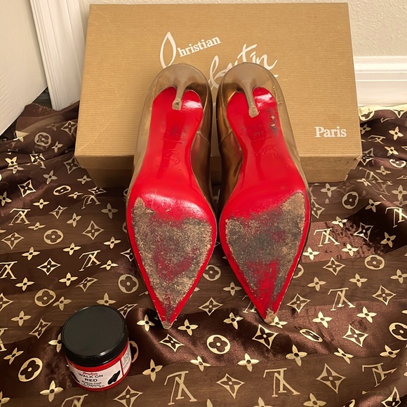 Christian Louboutin Gold Metallic Heels 37. 1/2 - Picture 3 of 4